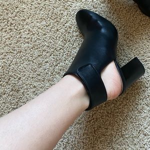Heeled ankle strap closed toe black booties